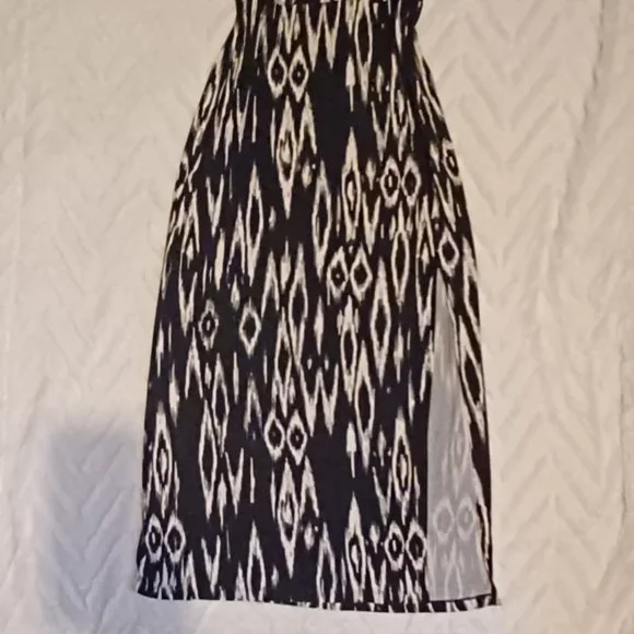 DALIA COLLECTION - Picture 2 of 2